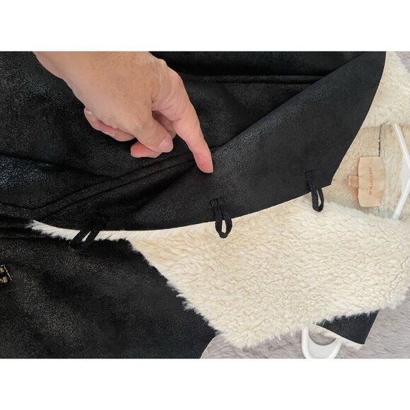 Skies Are Blue Faux Suede Shearling Vest XS Black White Open Front Sherpa Lined - Picture 6 of 9